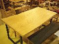 大きな栗の木のテーブル